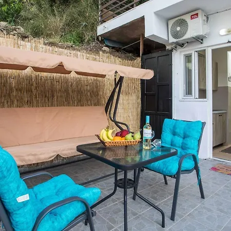 Apartamento Irinis *